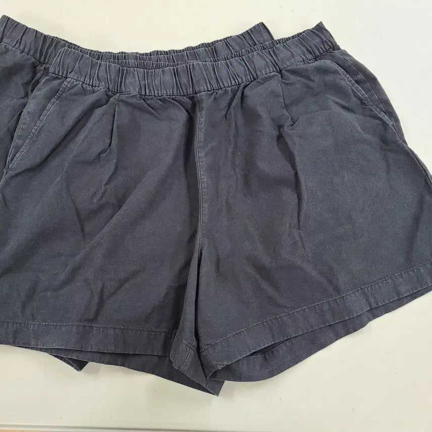 [BUNJANG] Uniqlo Cotton Shorts XL Bundle Set / 유니클로 면반바지 XL(88) 2개 일괄