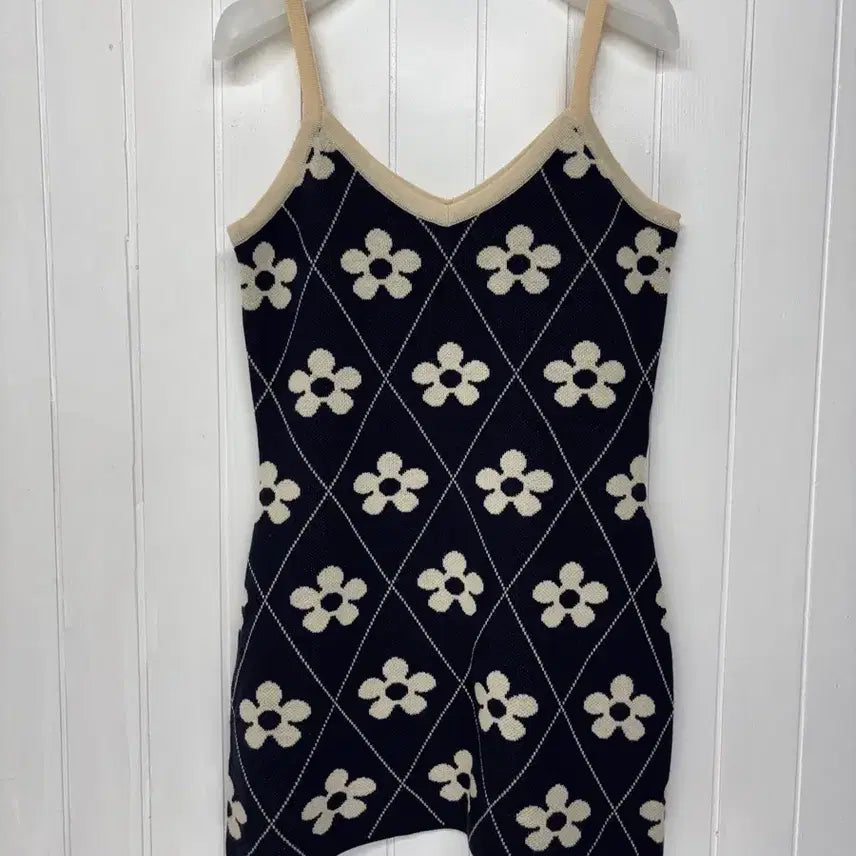 [BUNJANG] Flower Pattern Navy Knit Mini Dress / 플라워패턴 네이비 니트 미니원피스 55-66 ㅡ0723