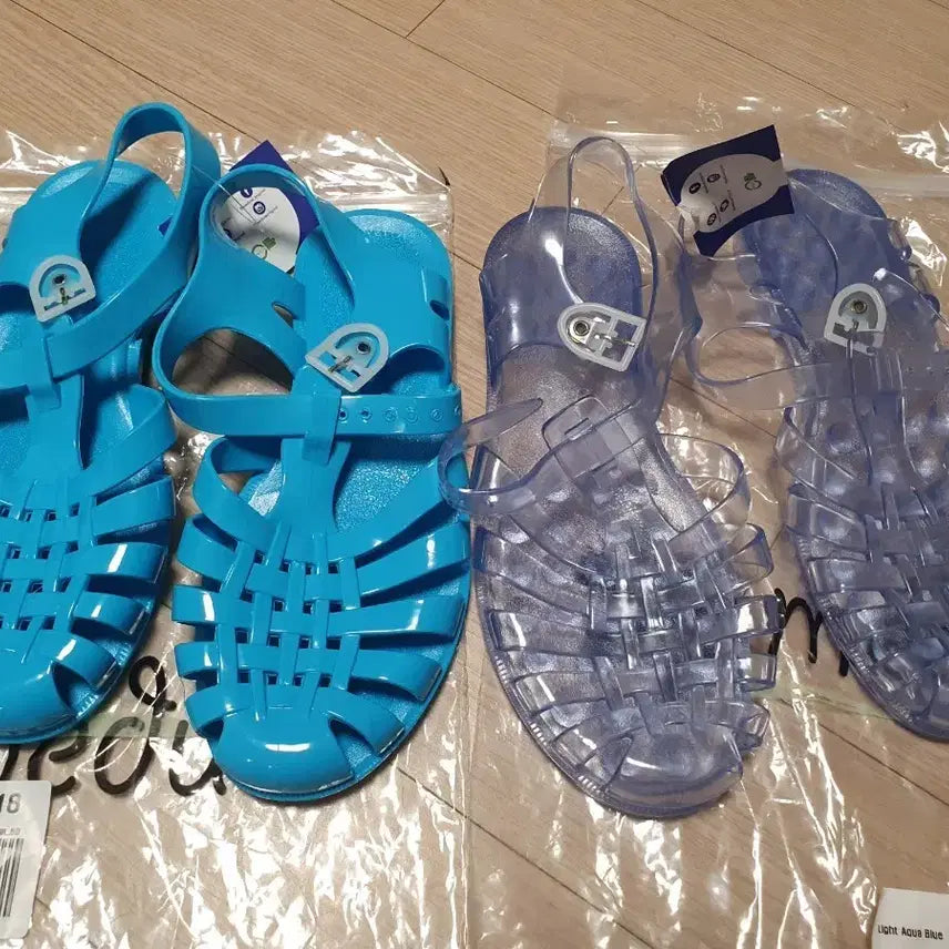 [BUNJANG] MEZDUZ Jelly Sandals (Sky Blue 230mm, Transparent 240mm) / (새상품) 메듀즈 젤리샌들 블루230mm/투명 240mm