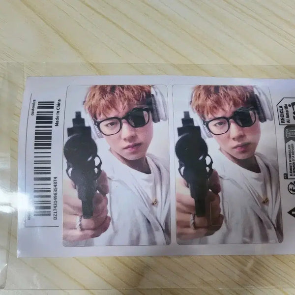 [BUNJANG] Park Ji Hoon Card Sticker Set (Chip Cut & Non-Chip Cut) / 박지훈 카드스티커 2매(1장_칩컷팅/1장_칩미컷팅)