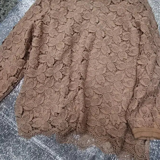 [BUNJANG] Anna Sui Lace Long Sleeve T-Shirt / 안나수이 레이스 티셔츠