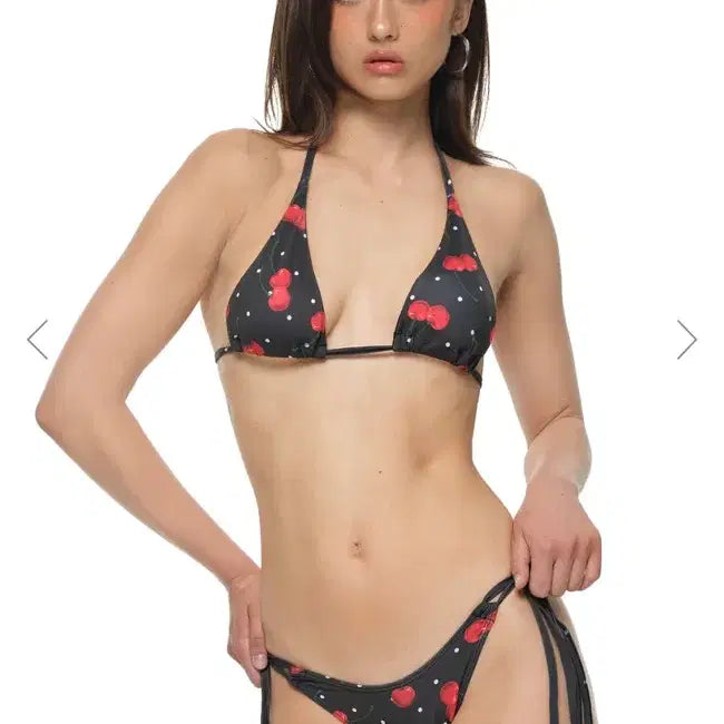 [BUNJANG] Too Much Tex Black Cherry Bikini Size S / 투머치텍스 BLACK CHERRY BIKINI s사이즈