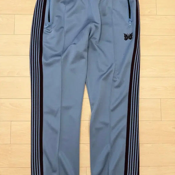 [BUNJANG] Needles Narrow Trackpants Sax Blue L / 니들스 내로우 트랙팬츠 삭스블루 L