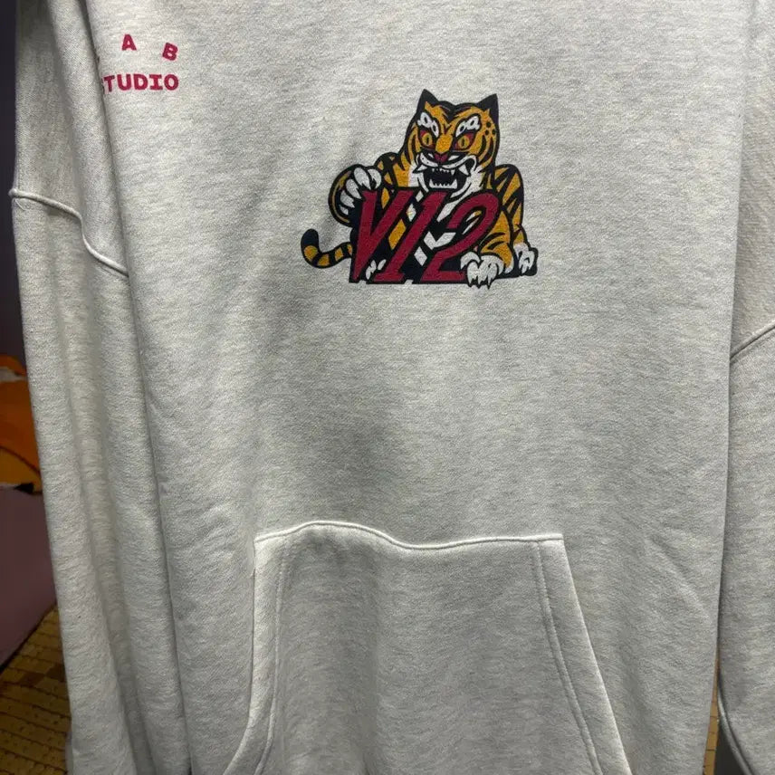 [BUNJANG] Kia V12 Hoodie (Fleece Lined) XL / 기아 V12 후드티(기모) XL 판매