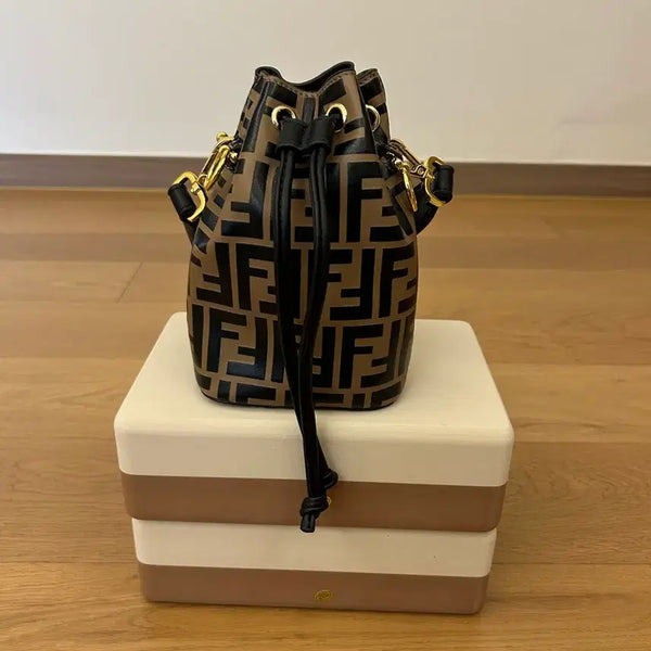 [BUNJANG] Fendi-Inspired Montrezo Mini Bucket Bag Brown / 펜디st  몬트레조 미니 버킷백 브라운