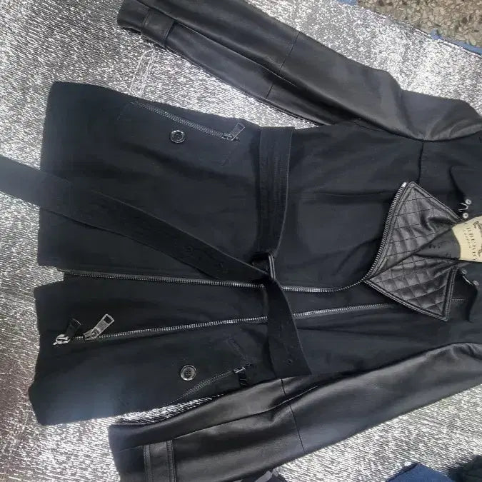 [BUNJANG] Burberry Black Leather Trimmed Trench Coat / 버버리 블래 가죽 트레밍 트렌치반코트