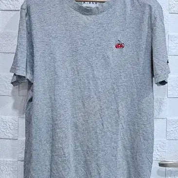[BUNJANG] KIRSH Cherry Short Sleeve T-Shirt Grey / (G)키르시 체리 반팔티 그레이 1
