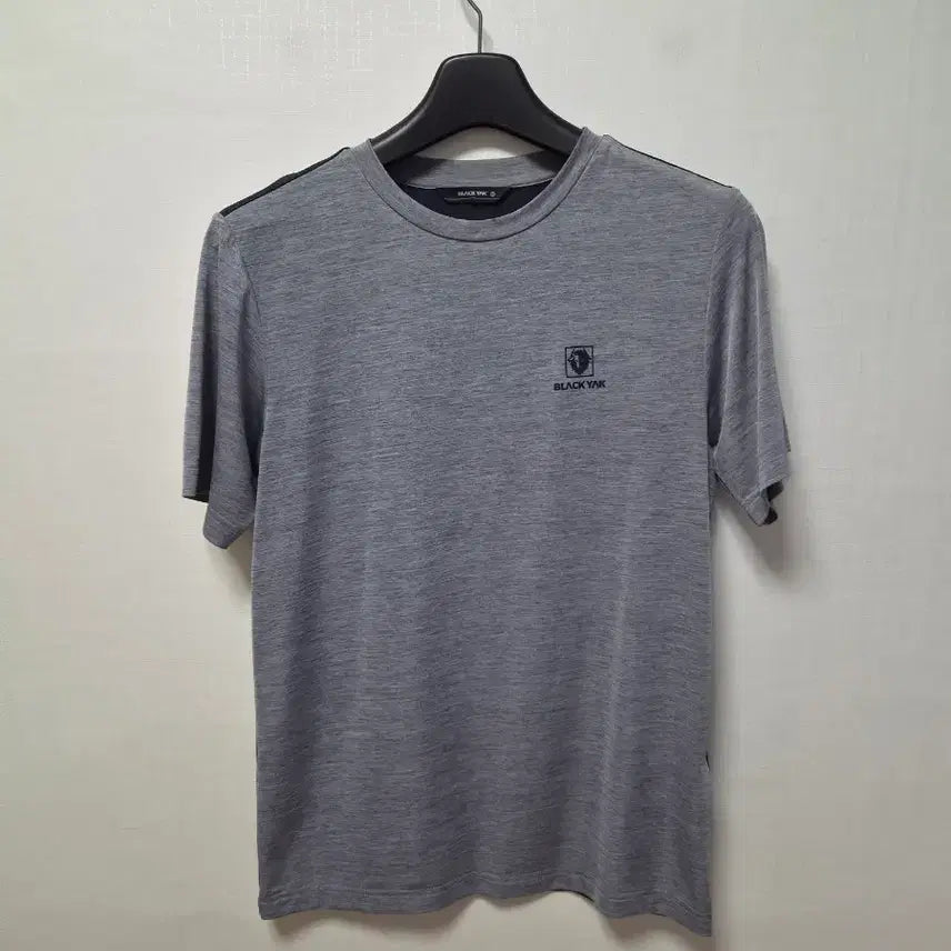 [BUNJANG] Black Yak Men's Functional Round Short-Sleeve T-Shirt / 블랙야크 기능성 라운드 반팔티 시원한원단 남성 95