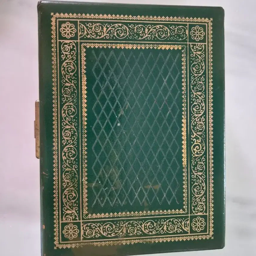 [BUNJANG] Vintage Leather Box with Gold Embellishments / 빈티지 가죽항