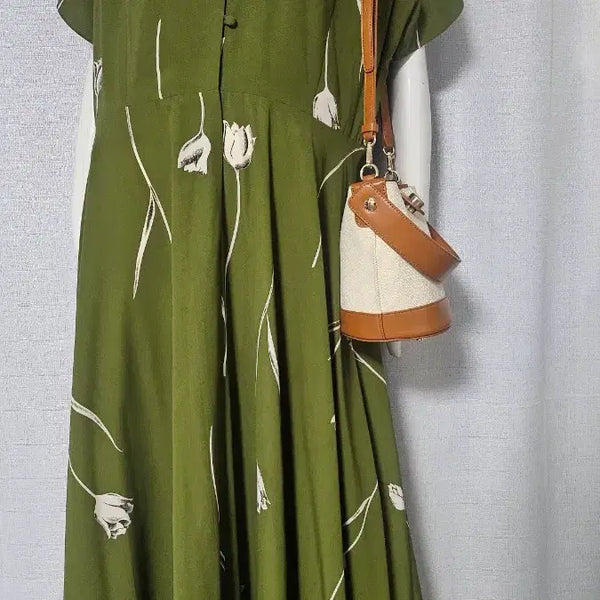 [BUNJANG] Elegant Green Long Dress / 멋스런 연두 롱원피스