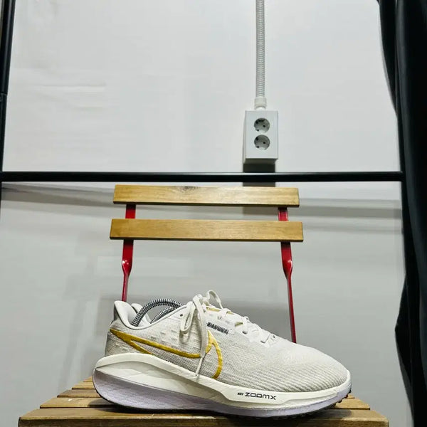 [BUNJANG] Nike Air Zoom Vomero 17 Men's Running Shoes / 275) 나이키 운동화 남성 남자 신발 에어 줌 보메로17