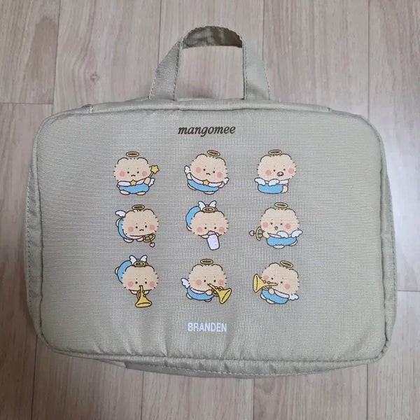 [BUNJANG] Brandin Expandable Beauty Cosmetic Pouch (Ivory) / (새상품) 올리브영 망곰 콜라보 브랜든 확장형 뷰티 화장품 파우치 (아이보리)