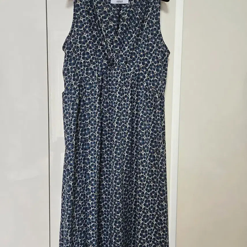 [BUNJANG] Wished Sleeveless Maxi Dress (Size 77-88) / 위시드 민소매롱원피스 77~88