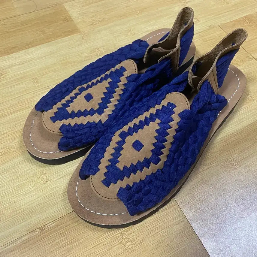 [BUNJANG] CHUBASCO Aztec Sandals Size 270 / [CHUBASCO] 츄바스코 아즈텍 샌들 270사이즈