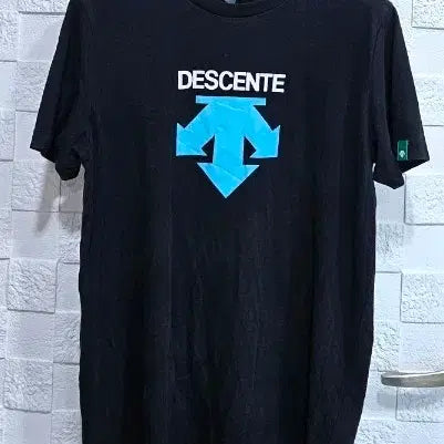 [BUNJANG] Descente Black Short-Sleeve T-Shirt XL / (G)데상트 반팔티 블랙 XL