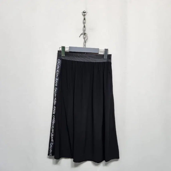 [BUNJANG] Calvin Klein Black Logo Banding Skirt / 캘빈클라인진 블랙 로고 밴딩 스커트