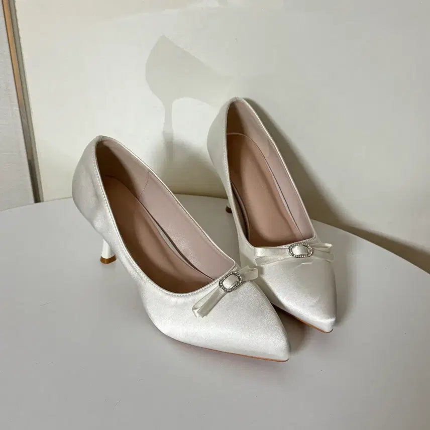 [BUNJANG] White Satin Ribbon High Heels (Size 240, 7cm) / #새상품 240사이즈 7cm 화이트 새틴 리본 웨딩구두 하이힐