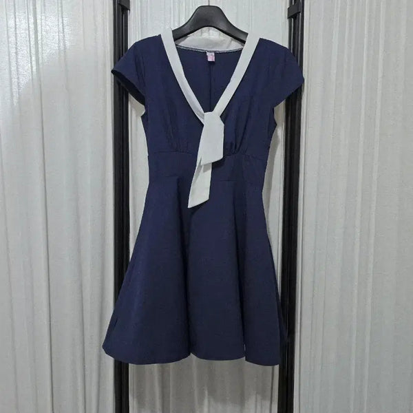[BUNJANG] Navy Mini Dress with White Tie / 타이 미니 원피스 새상품