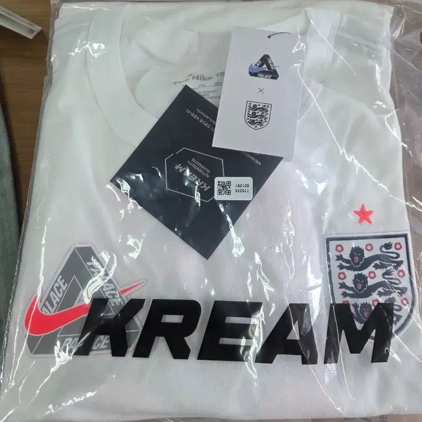 [BUNJANG] Palace Nike England T-Shirt XXL / 팔라스나이키 잉글랜드 티셔츠 xxl