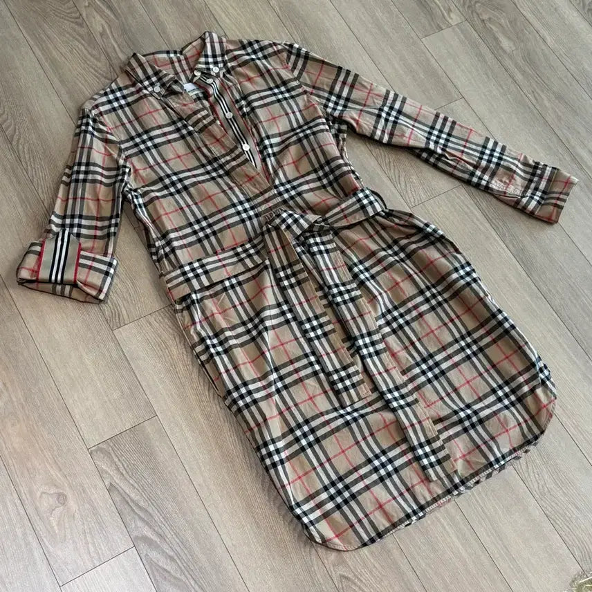 [BUNJANG] Burberry Check One-Piece Shirt IT38 (Size 44-55) / 버버리 체크 원피스 셔츠 IT38 (44-55)