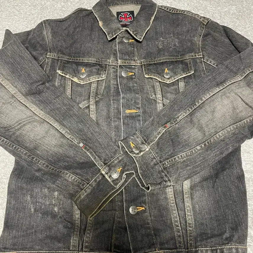 [BUNJANG] Vintage Independent Shield Logo Denim Jacket / 빈티지 인디펜던트 자켓