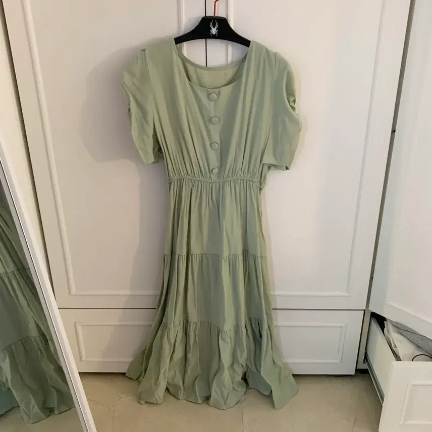 [BUNJANG] Mint Long Dress with Shirring and Button Details / 시원하고 편안한 민트색 롱 원피스