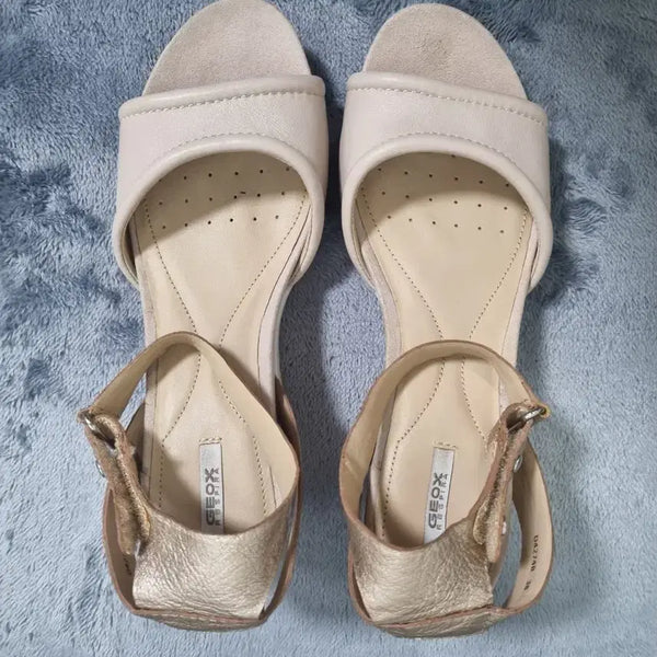 [BUNJANG] Geox Beige & Gold Wedge Sandals (7cm Heel) / 제옥스 샌들 웨지샌들