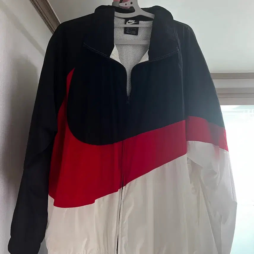 [BUNJANG] Nike Windbreaker Jacket / 나이키 바람막이 L