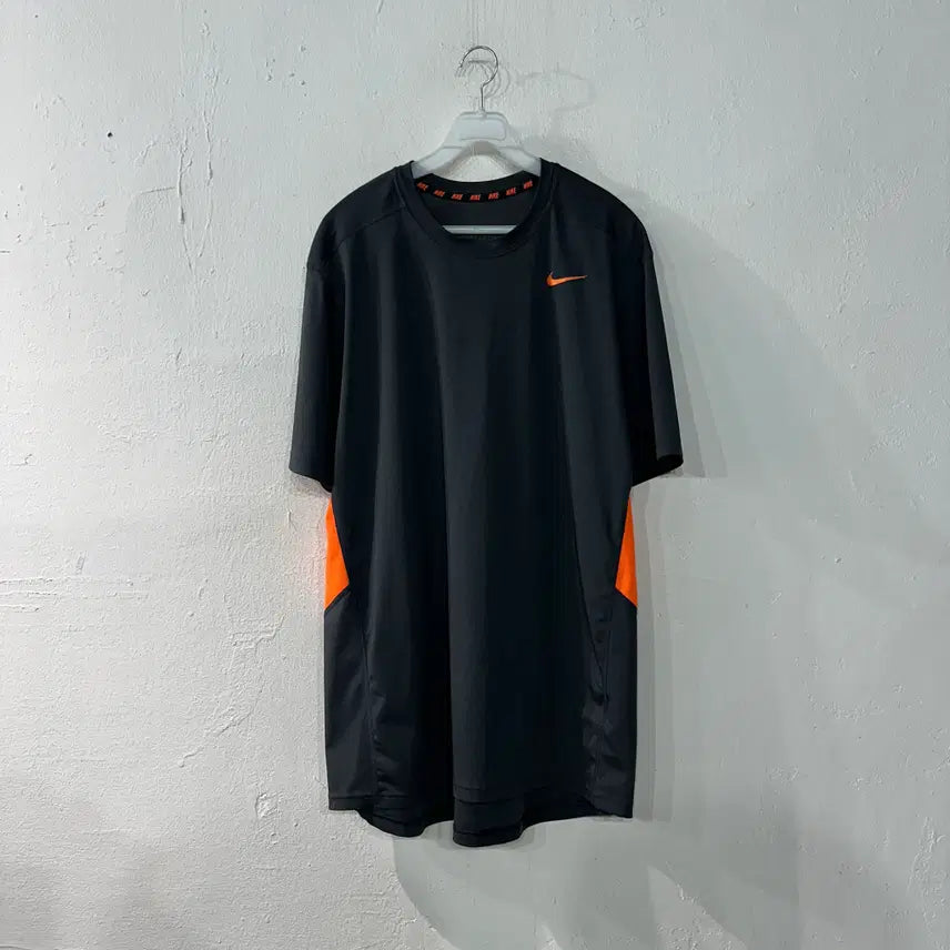 [BUNJANG] Nike Dri-FIT Short Sleeve T-Shirt Size 110 / 나이키 드라이핏 반팔티 110