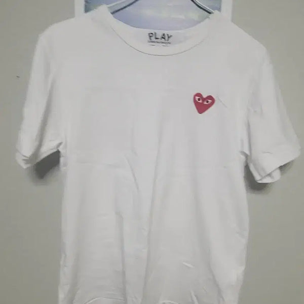 [BUNJANG] Comme des Garçons PLAY White Red Emblem T-Shirt Size M / 꼼데가르송 플레이 반팔티 화이트 레드와펜 M
