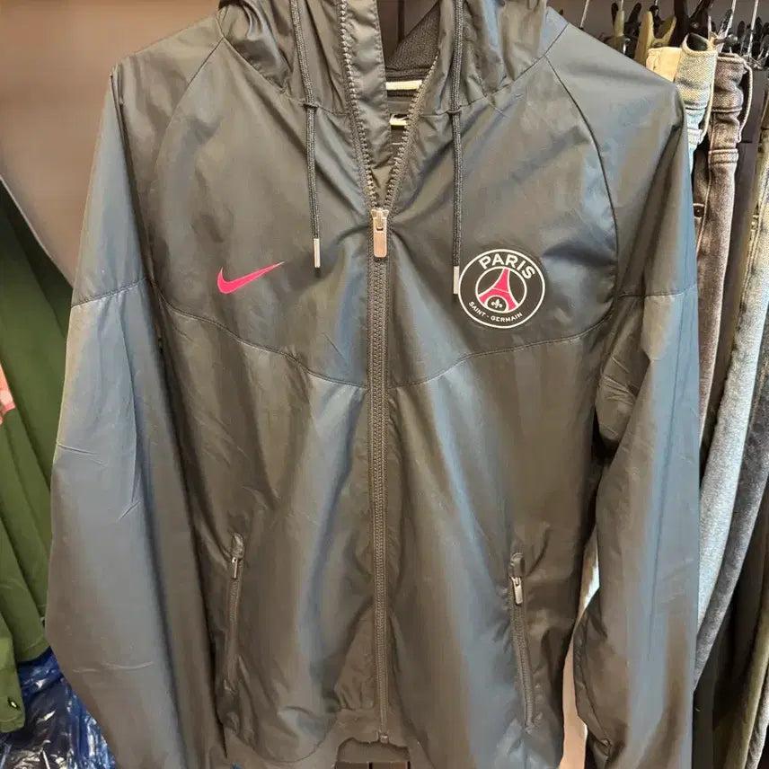 [BUNJANG] Nike PSG Paris Saint-Germain Windbreaker Dark Grey Size S / 나이키 PSG 파리 생제르망 바람막이 S 사이즈 팝니다