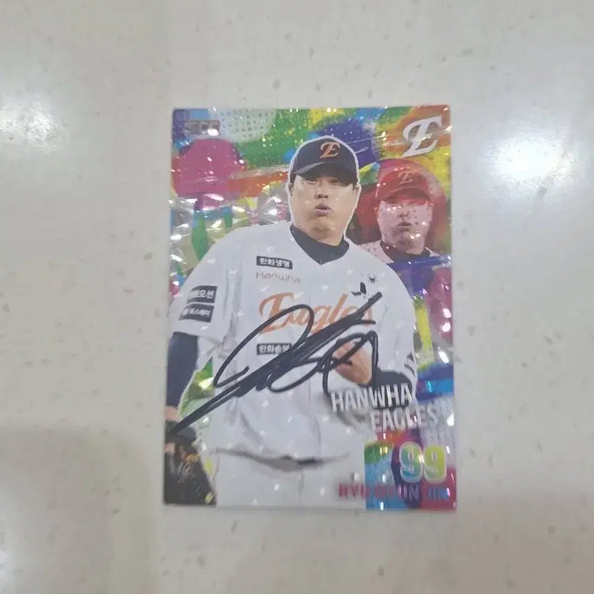 [BUNJANG] Hanwha Eagles Ryu Hyun-jin Autographed Photocard / 한화 이글스 류현진 사인 포토카드