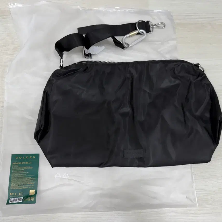 [BUNJANG] BTS Jungkook Golden Shoulder Bag / BTS 정국 GOLDEN 굿즈 숄더백
