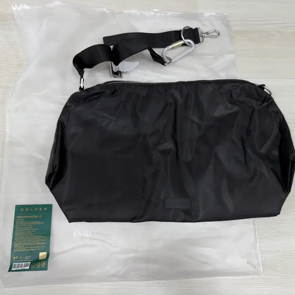 [BUNJANG] BTS Jungkook Golden Shoulder Bag / BTS 정국 GOLDEN 굿즈 숄더백