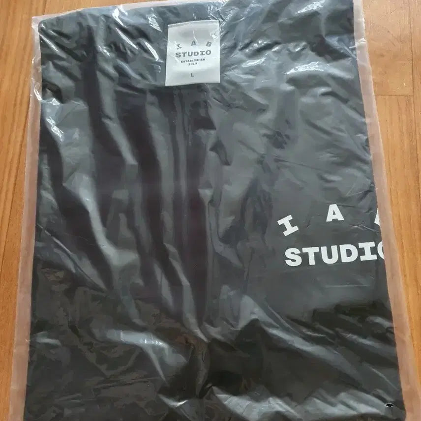 [BUNJANG] IAB Studio Cotton T-Shirt Black L / IAB 스튜디오 반팔티 블랙 L