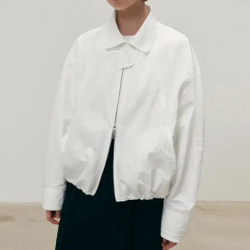 [BUNJANG] Lumeto Oversized Balloon Jumper White / 루메토) 오버핏 벌룬 점퍼 화이트