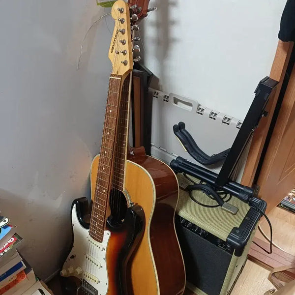 [BUNJANG] Salder Electric Guitar & Samick Acoustic Guitar Set for Left/Right-Handed Players / 오른손으로도 가능한 왼손기타 세트