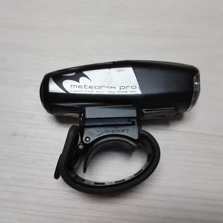 [BUNJANG] Moonlight Meteor-X Pro Rechargeable Bicycle Headlight / 문라이트 메테오-X pro 충전식  라이트 전조등 팝니다 (택포 2만)