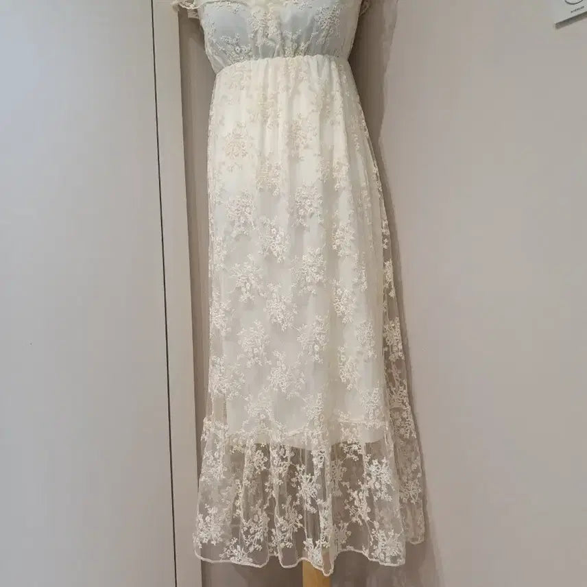 [BUNJANG] White Lace Long Dress / 화이트 레이스 롱 원피스