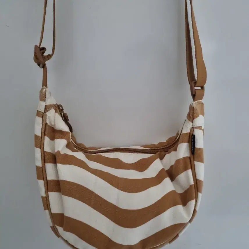 [BUNJANG] Marimekko Striped Crossbody Bag Brown/White / 마리메꼬 줄무늬 크로스백 브라운/화이트