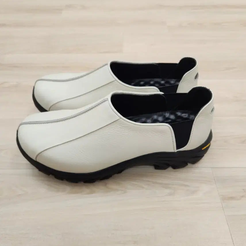 [BUNJANG] YOWE Loafers Size 280 / 요위 YOWE 로퍼 280