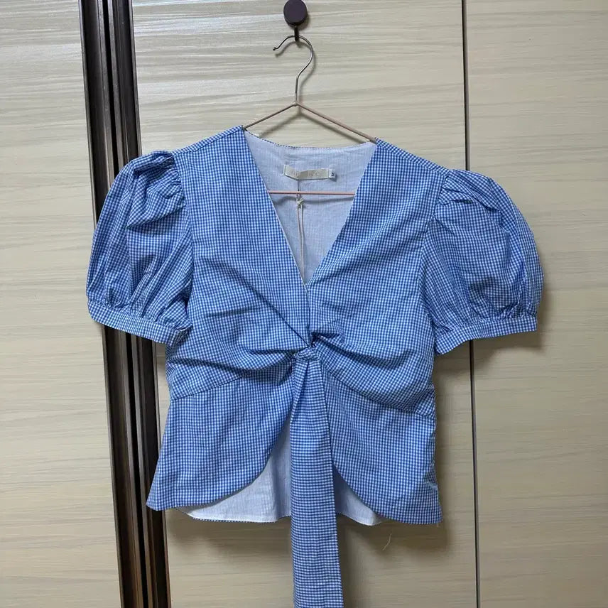 [BUNJANG] Puff Sleeve Cropped Blue Blouse / 퍼프 크롭 블루 블라우스