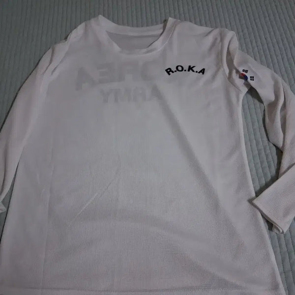 [BUNJANG] ROKA Army Long-Sleeve T-Shirt White / ROKA 육군 긴팔 티셔츠 화이트