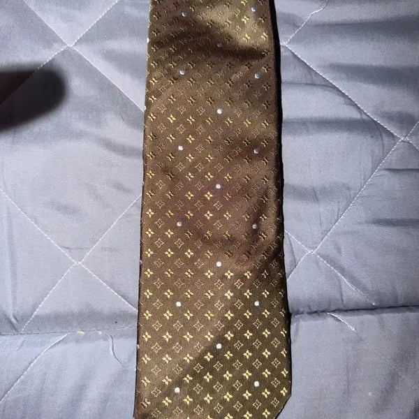 [BUNJANG] Louis Vuitton Signature Pattern Necktie Gold Green / 루이비통 시그니처 패턴 넥타이 골드 그린 색상