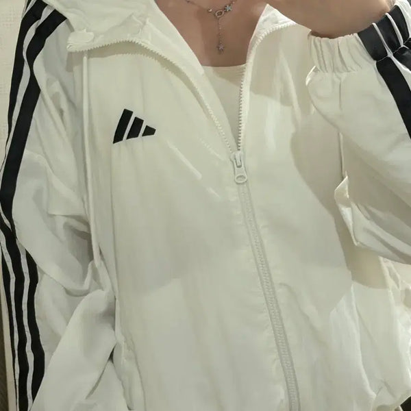 [BUNJANG] Adidas Women's Cropped Hooded Windbreaker / 아디자스 여성 크롭 후드 바람막이