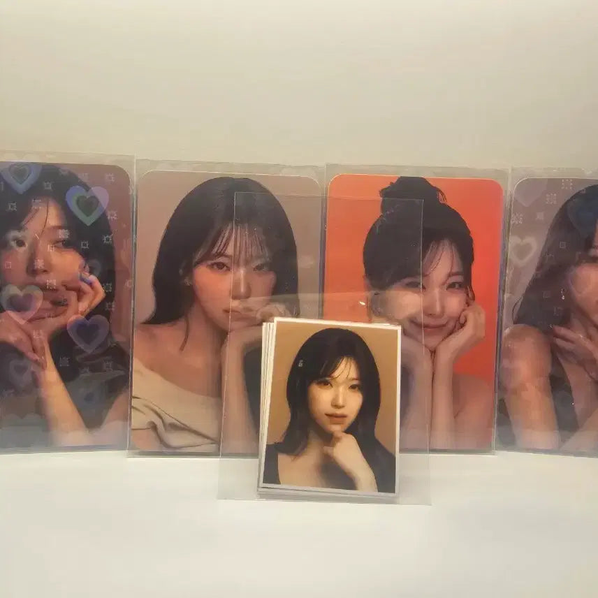 [BUNJANG] fromis_9 Baek Ji-heon Celeb-er Set Photocard / 프로미스나인 백지헌 포카 셀러버 세트