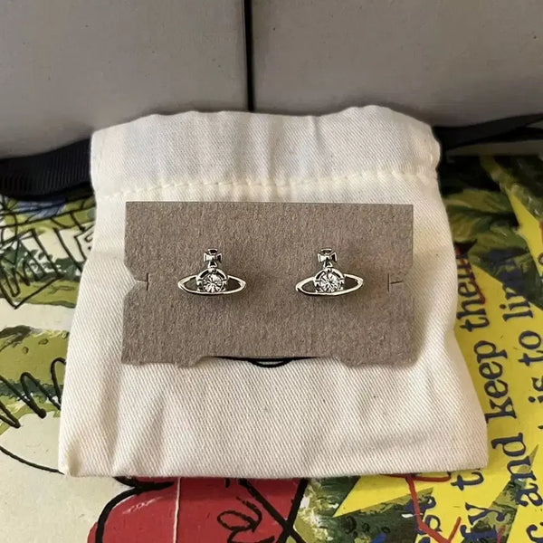 [BUNJANG] Vivienne Westwood Mini Orb Stud Earrings Silver Cubic Saturn Earrings / 비비안 웨스트우드 미니 오브 스터드 귀걸이 실버 큐빅 사턴 귀걸이 데일리 귀걸이 새상품