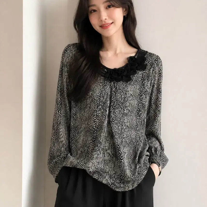 [BUNJANG] Mon Cher Cool Span Front Frill Blouse (Size 77-88) / 77~88/몽쉘 쿨스판 앞 프릴 블라우스