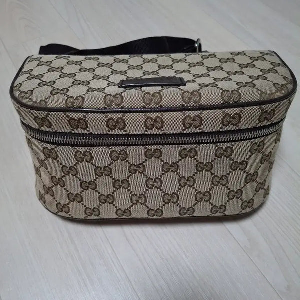 [BUNJANG] Gucci GG Canvas Hip Pack Belt Bag Crossbody Bag 630915 / (정품) 구찌 GG캔버스 힙색 벨트백 크로스백 남녀공용  630915