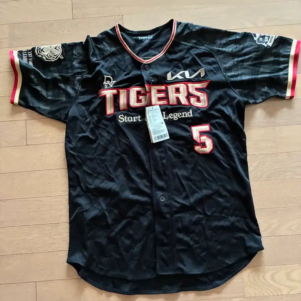 [BUNJANG] Kia Tigers Kim Do-young 10-10 Jersey with Autograph / 기아 타이거즈 김도영 10-10 유니폼
